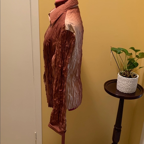 Puli Women’s Wrinkled Top Blouse Bronze shades Long Sleeves Button Down NWOT - Picture 5 of 10